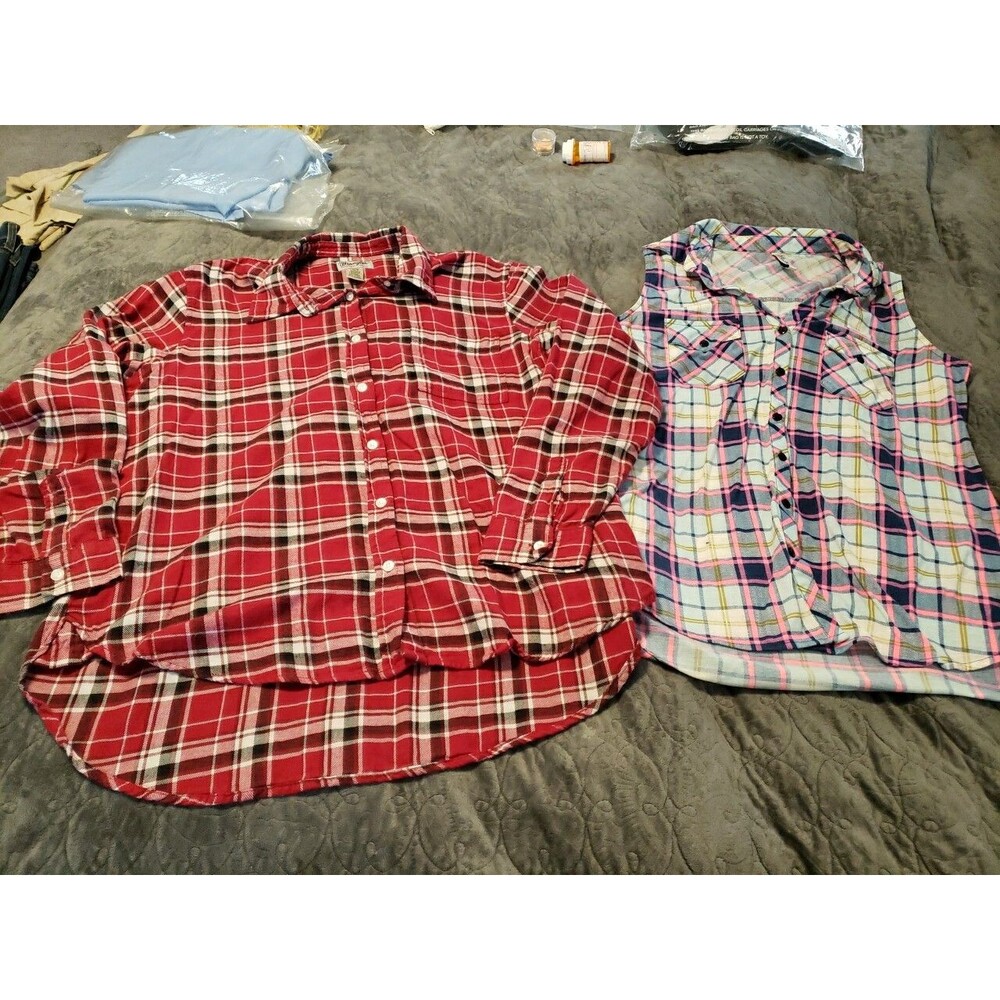 2-WOMAN'S TOPS SIZE:L FRONT BUTTON 1 FLANNEL 1 TANK TOP STYLE BOTH PERFECT COND